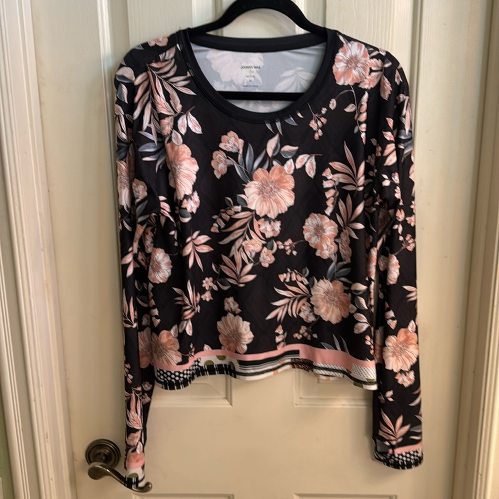 GUC Johnny Was Floral Active Top Size Medium